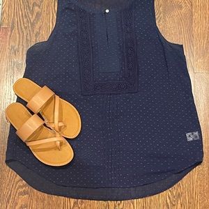 Navy Blue light too with lining